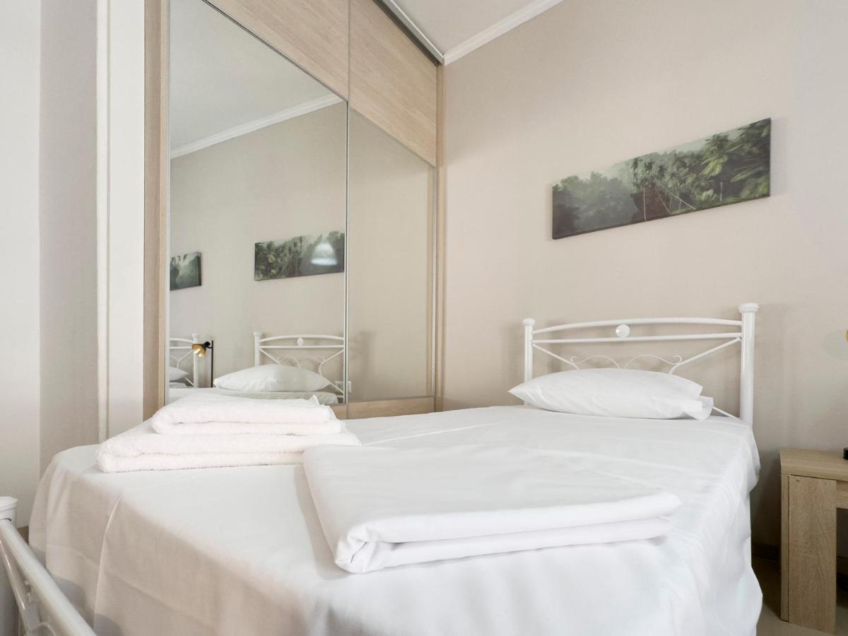 Mihail Voda Modern 55Sqm In Athens公寓 外观 照片