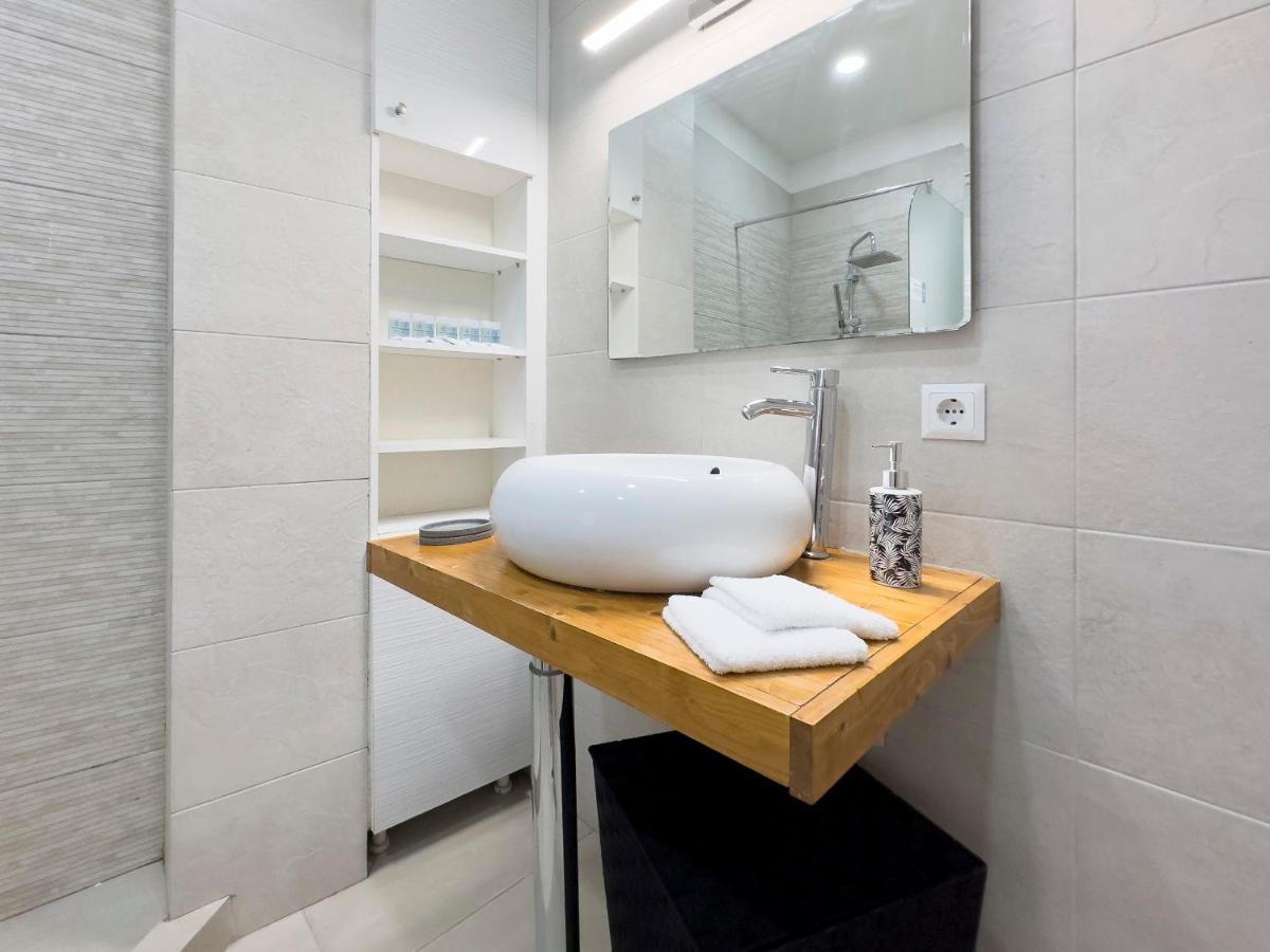 Mihail Voda Modern 55Sqm In Athens公寓 外观 照片
